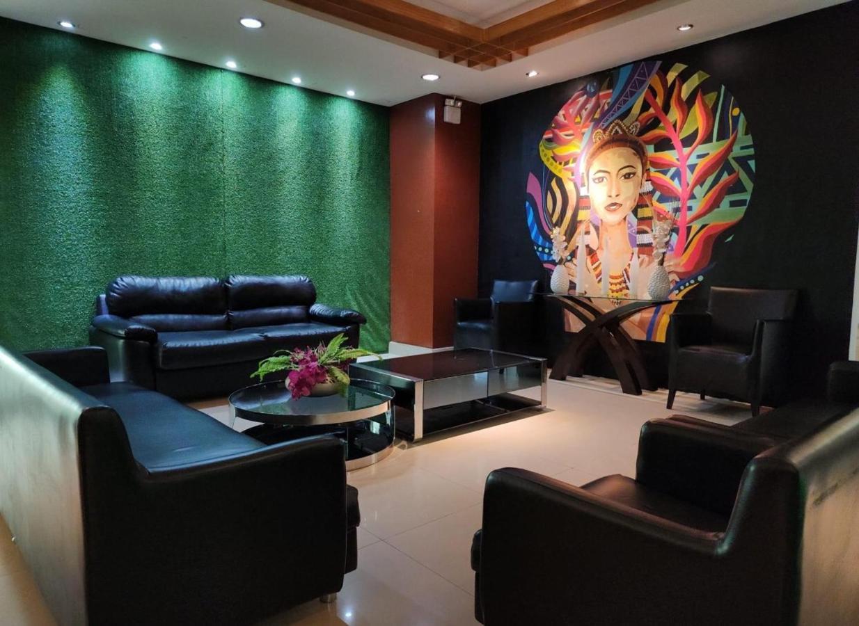 Greenwindows Hotel Davao City Extérieur photo